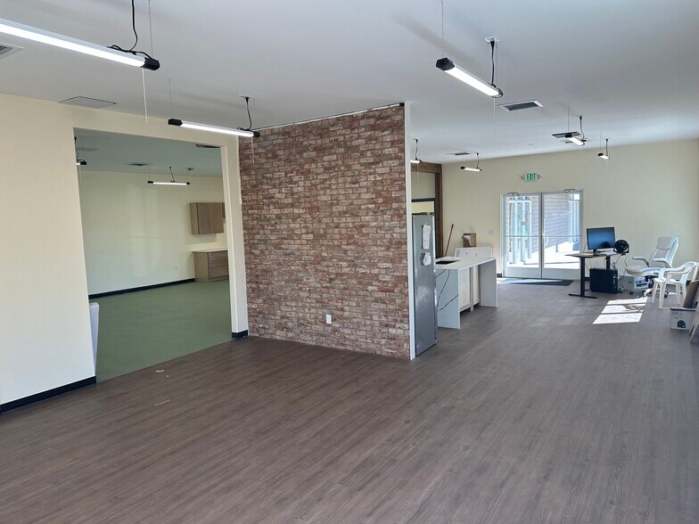 More Photos Of 888 E Woodmen Rd, Colorado Springs Freestanding For Lease
