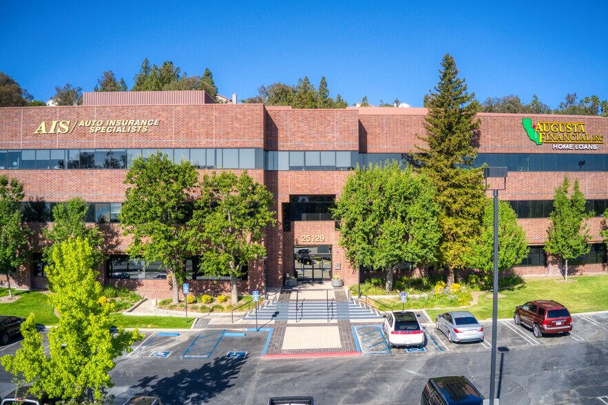 More Photos Of 25129 The Old Rd, Stevenson Ranch Loft Creative Space For Lease