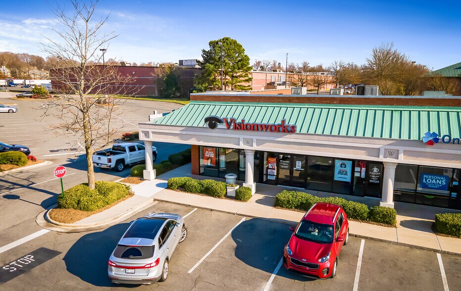 More Photos Of 9905-10101 E Independence Blvd, Matthews Unknown For Lease