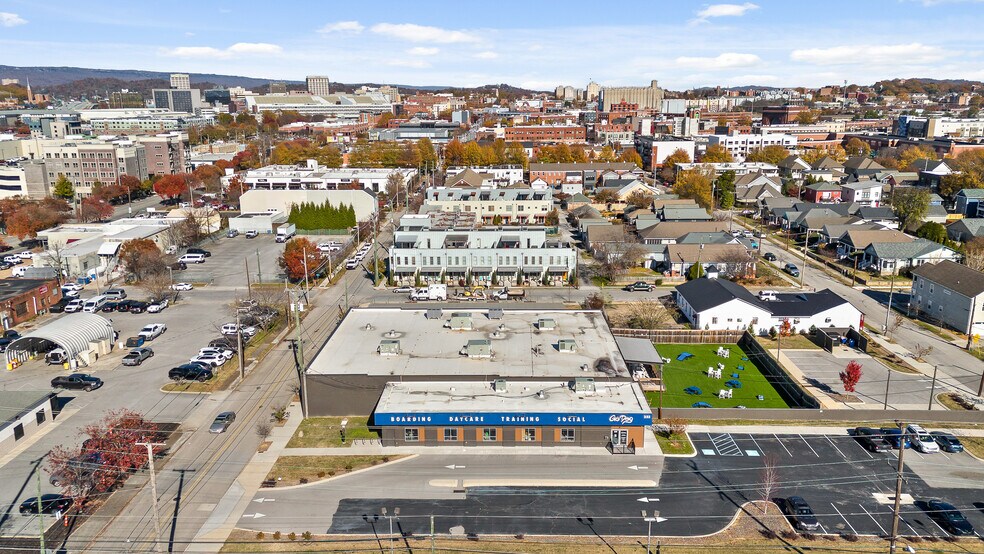 More Photos Of 255 W 20th St, Chattanooga Office For Sale