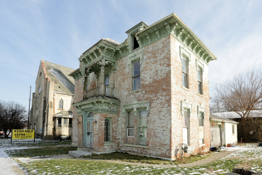 More Photos Of 400 Limestone St, Springfield Religious Facility For Sale
