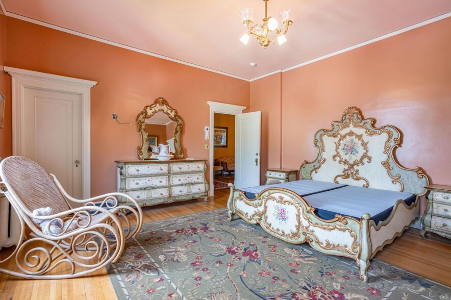 More Photos Of 623 Broadway St, Baraboo Specialty For Sale