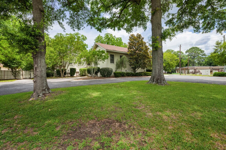 More Photos Of 720 North Ave, Macon-Bibb Office Residential For Sale