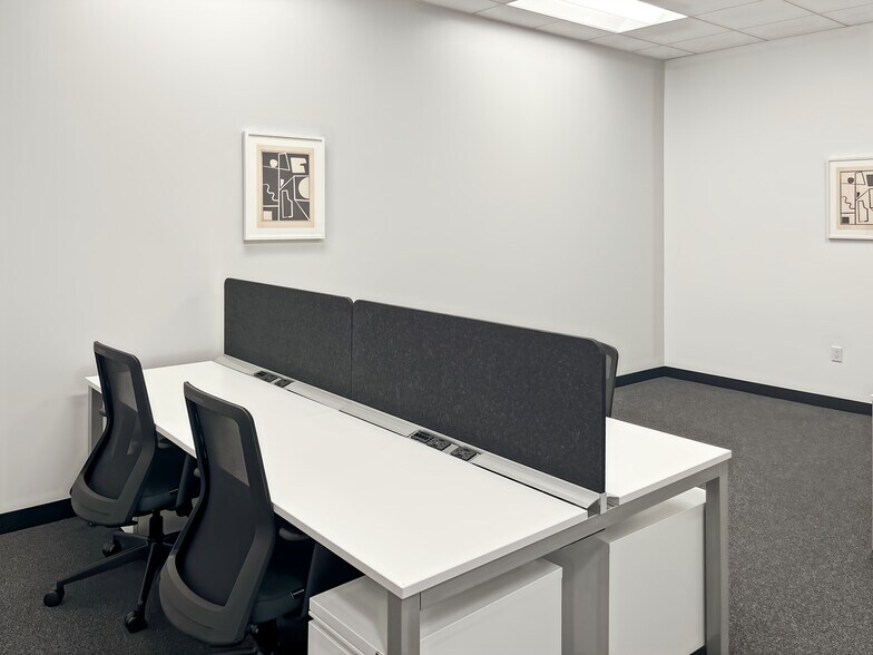 More Photos Of 2020 Main St, Irvine Coworking Space