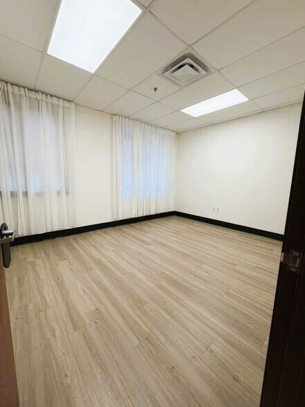 More Photos Of 1757 E Baseline Rd, Gilbert Medical For Lease