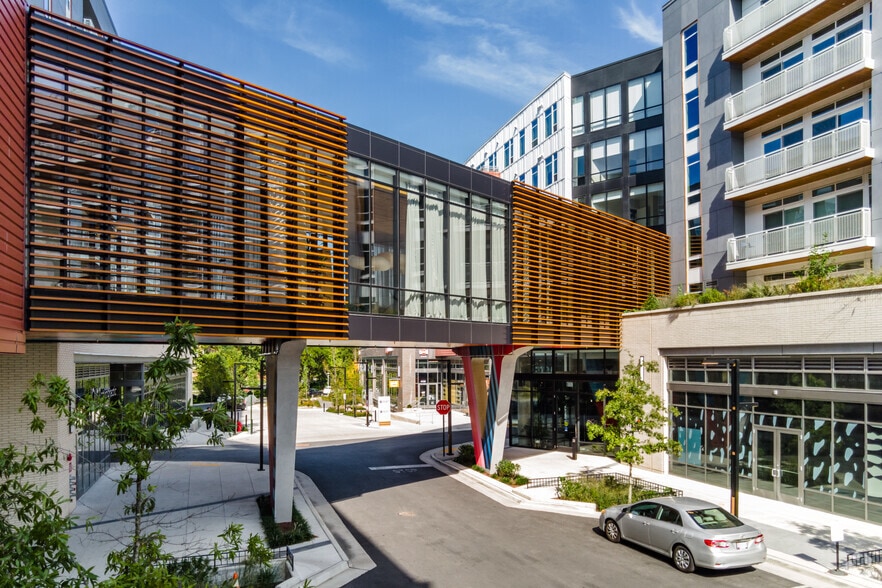 More Photos Of 4400 Calvert Rd, College Park Apartments For Lease