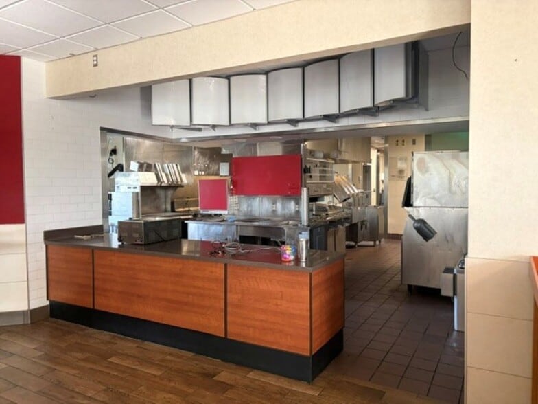 More Photos Of 147 Nc Highway 801 N, Advance Fast Food For Sale