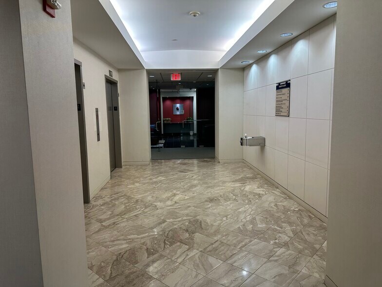 More Photos Of 8230 Boone Blvd, Vienna Office For Sale