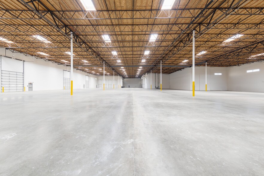 More Photos Of 2882 Whiptail Loop E, Carlsbad Warehouse For Sale