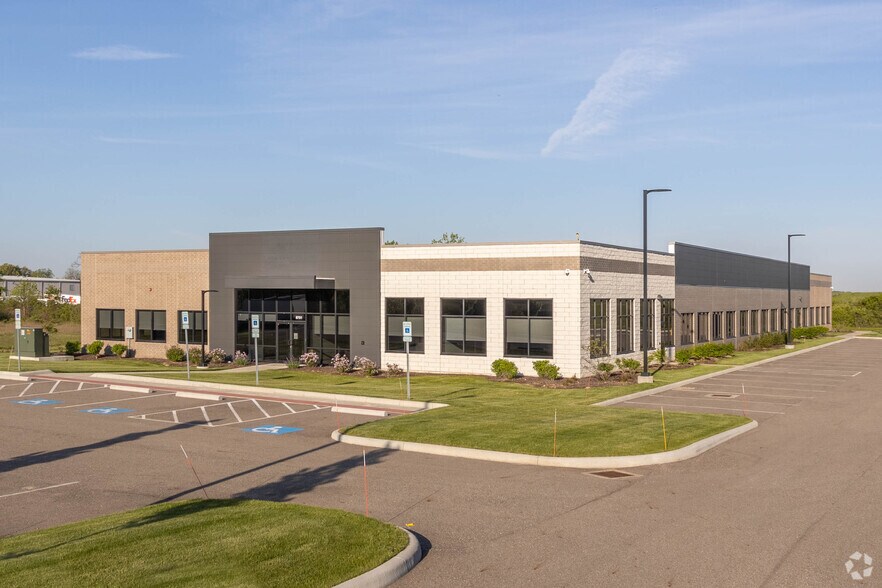 More Photos Of 8701 Port Jackson Ave, North Canton Office For Sale