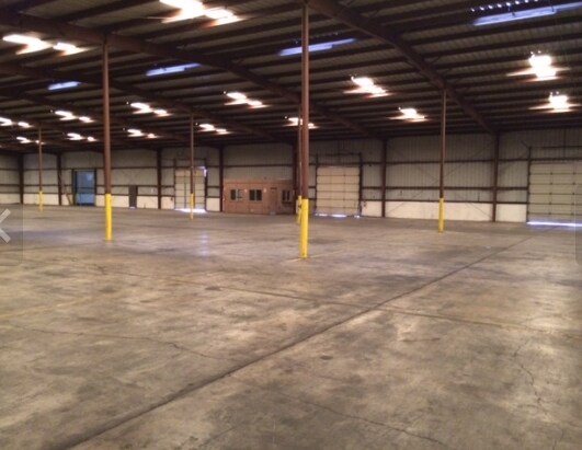 More Photos Of 1800 Blair St, Laredo Warehouse For Lease