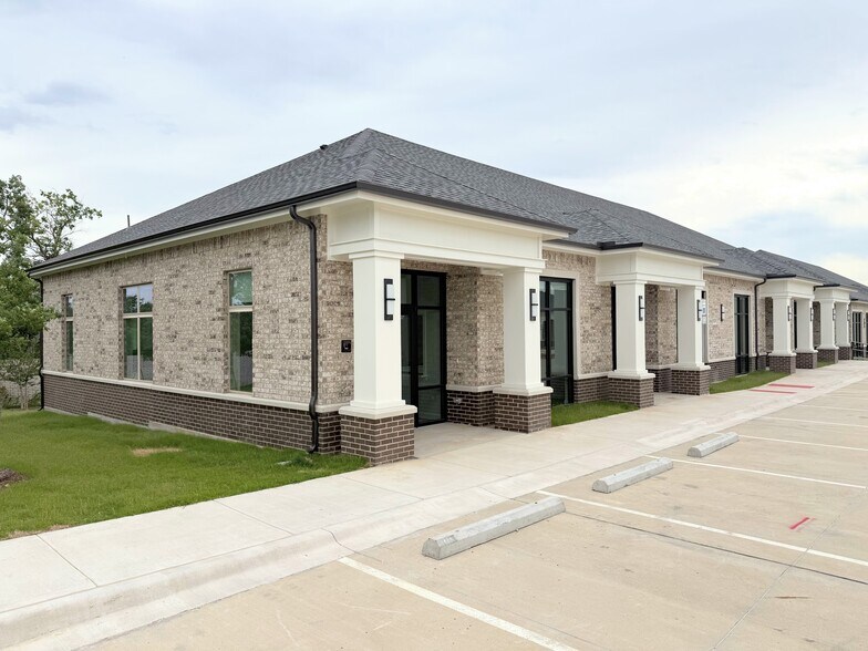 More Photos Of 2120 Prairie Dr, Prosper Office For Lease