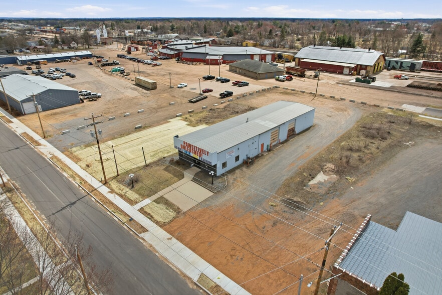More Photos Of 2109 Madison St, Stevens Point Warehouse For Sale
