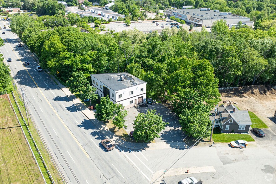 More Photos Of 87 Main St, North Reading Light Manufacturing For Sale