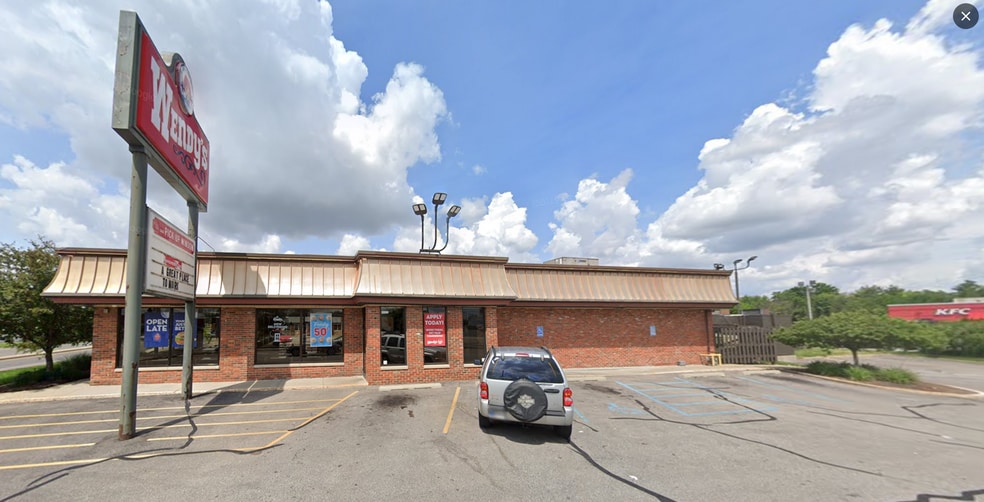 More Photos Of 2945 N National Rd, Columbus Restaurant For Sale