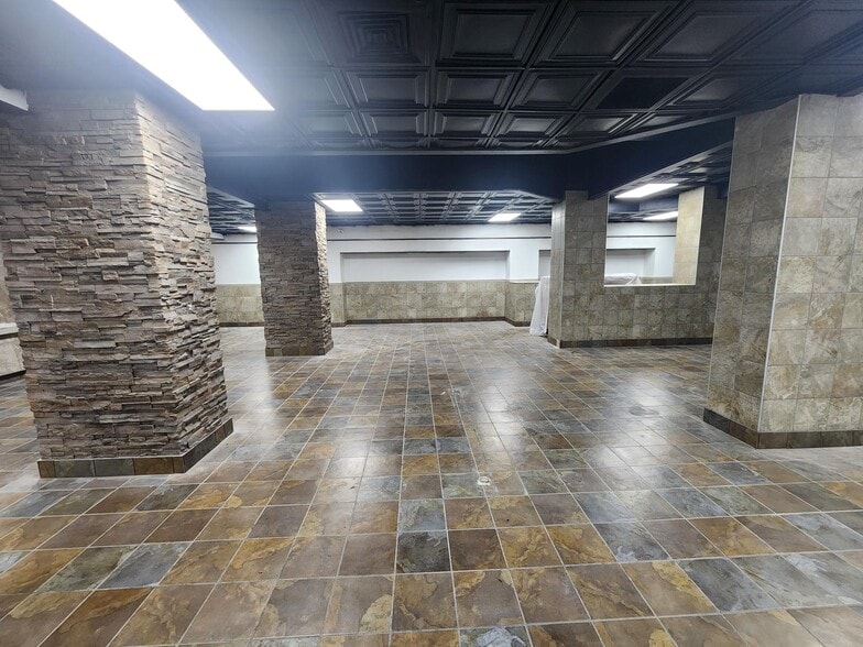 More Photos Of 351-355 5th Ave, Pittsburgh Office For Lease