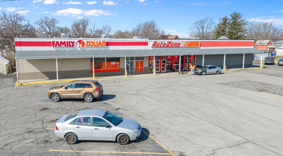 Primary Photo Of 915 N Washington St, Kokomo Freestanding For Sale