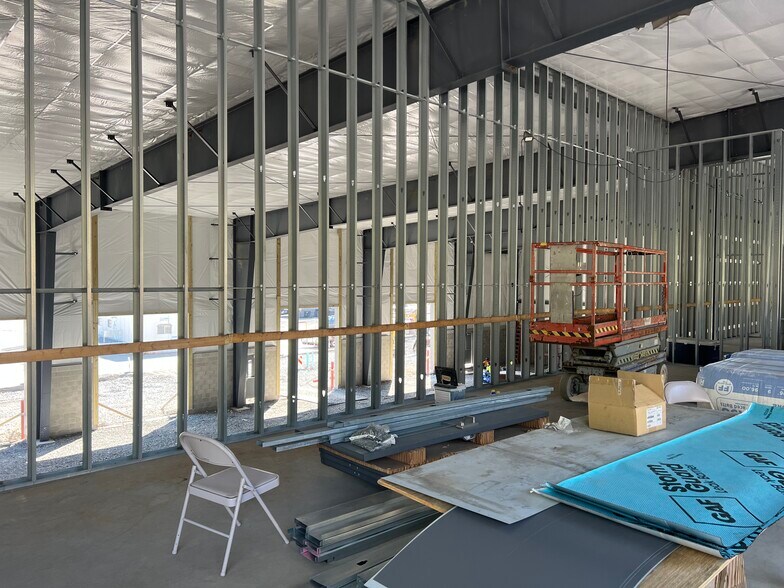 More Photos Of 296 State St, Clairton Light Distribution For Lease