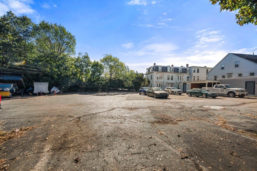 More Photos Of 1126 Washington St, Boston Office For Lease