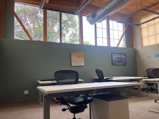 More Photos Of 1175-1195 Park Ave, Emeryville Showroom For Sale