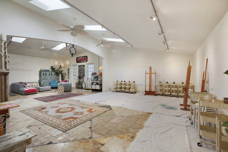 More Photos Of 75 Fremont Dr, Sonoma Storefront Retail Residential For Sale