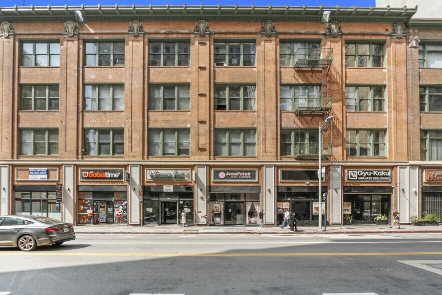 More Photos Of 500 W 7th St, Los Angeles Apartments For Lease