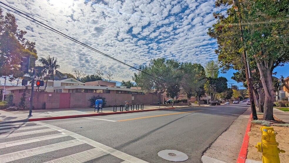 More Photos Of 101 W Arrellaga St, Santa Barbara Medical For Sale