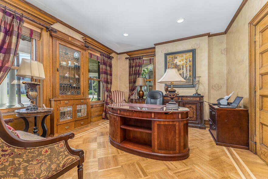 More Photos Of 1 Main St, Flemington Office For Sale
