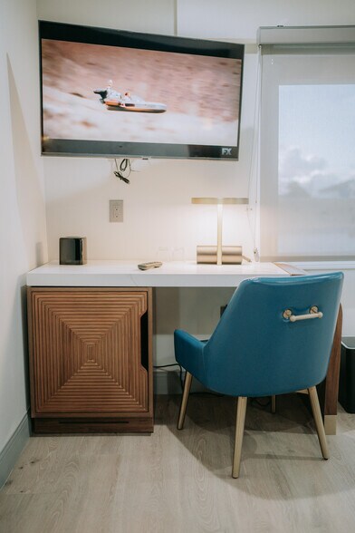 More Photos Of 1107 N Broadway, Santa Maria Hotel For Sale