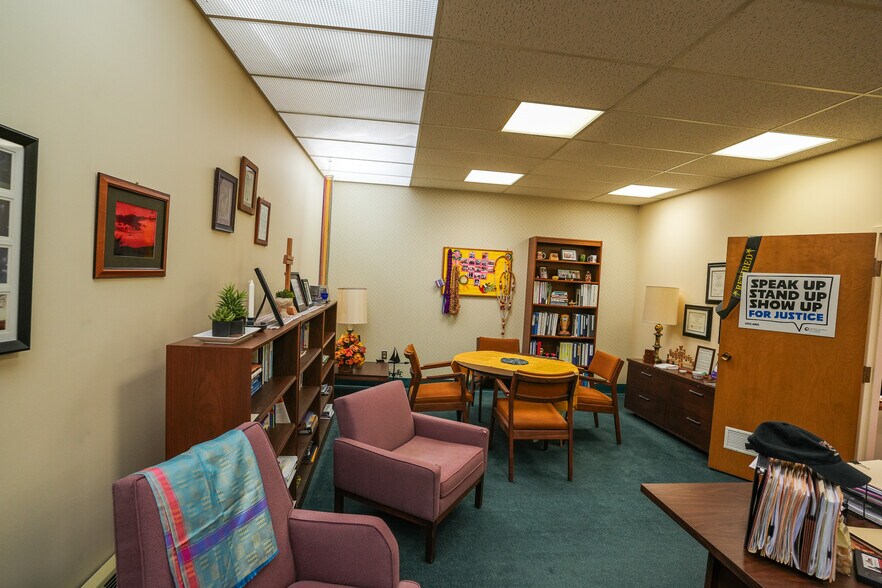 More Photos Of 431 Delaware Ave, Palmerton Office For Sale