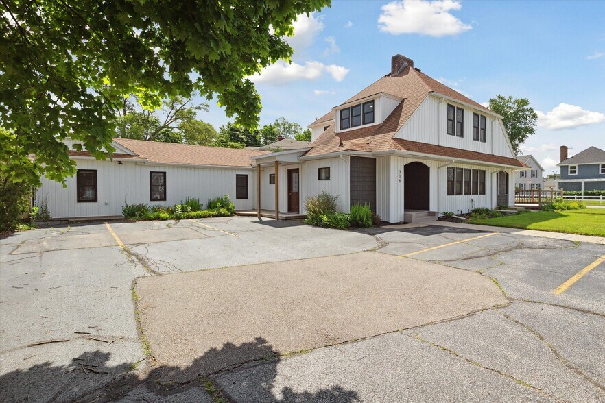 More Photos Of 316 S Eddy St, South Bend Office Residential For Sale