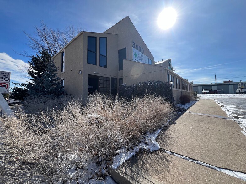 More Photos Of 3400 S Oneida Way, Denver Office Residential For Sale