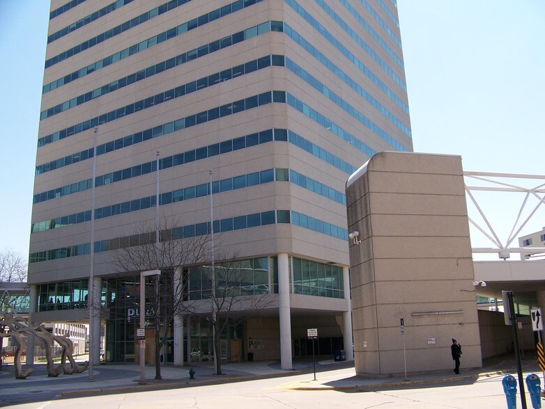 More Photos Of 425 2nd St SE, Cedar Rapids Office For Sale