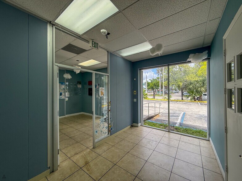 More Photos Of 1813 NE 163rd St, North Miami Beach Freestanding For Lease