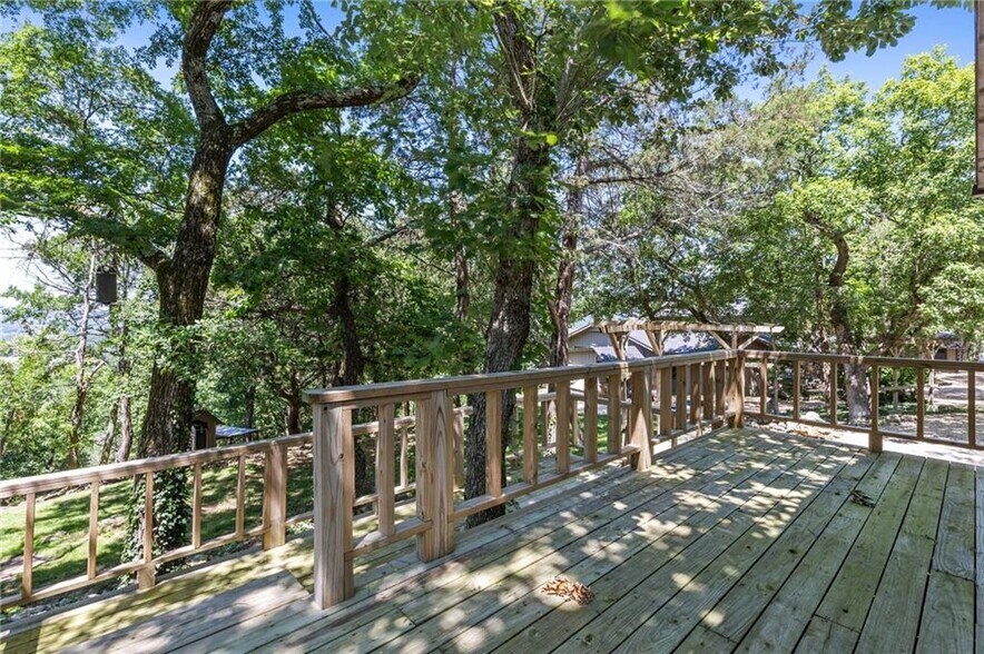 More Photos Of 755 County Road 210, Eureka Springs Hotel For Sale
