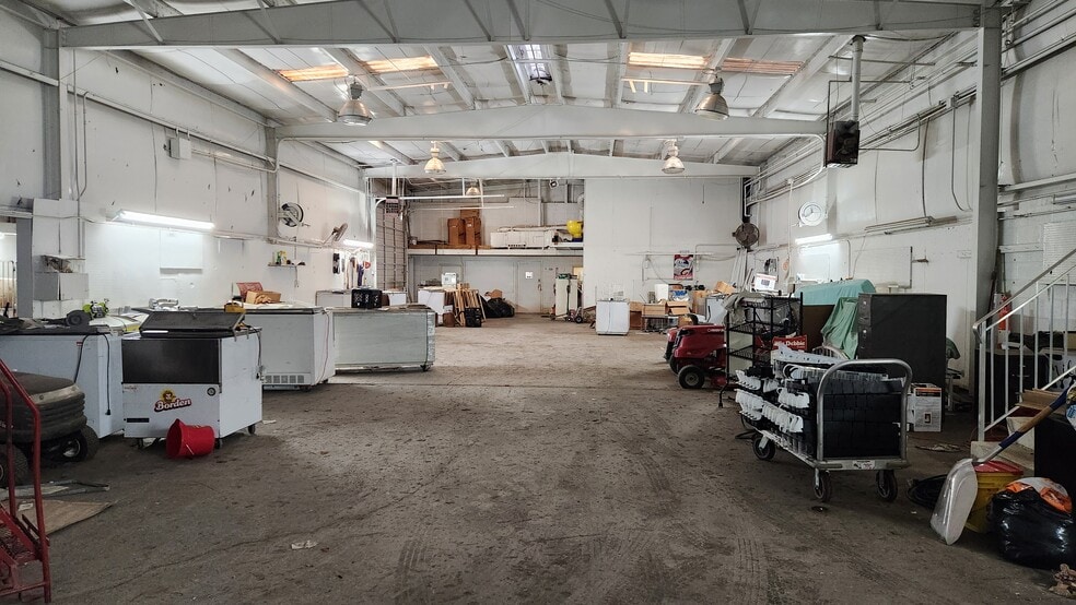 More Photos Of 5300 S Middlebrook Pike, Knoxville Industrial For Sale