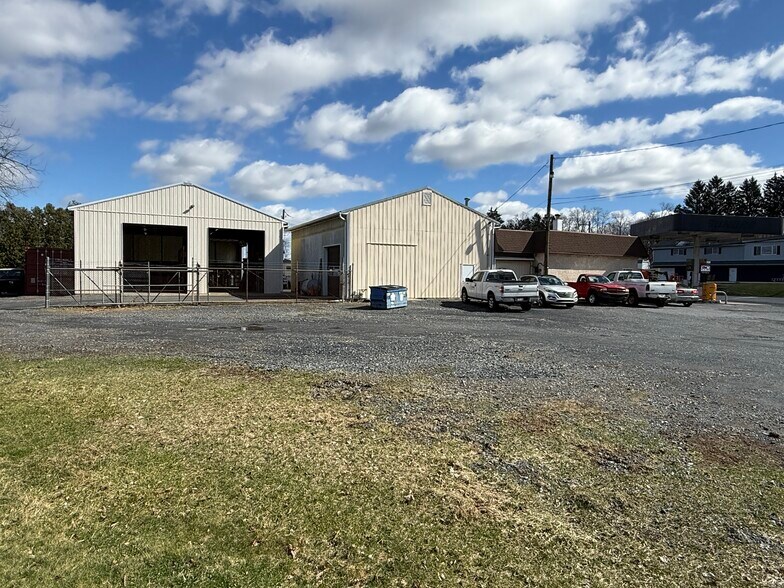 More Photos Of 4094 Chestnut St, Emmaus Auto Repair For Lease