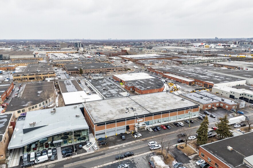 More Photos Of 5745 Rue Paré, Mt Royal Manufacturing For Lease