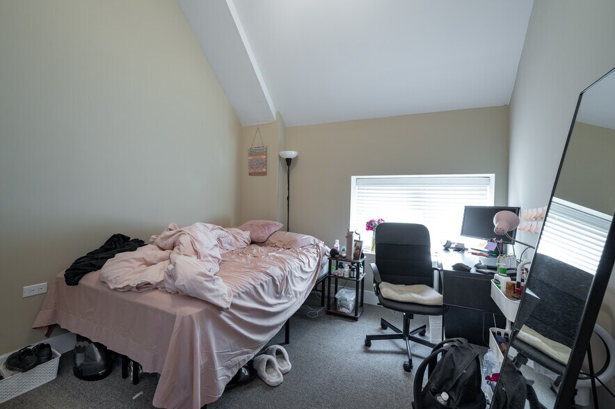 More Photos Of 3140 S Indiana Ave, Chicago Apartments For Sale