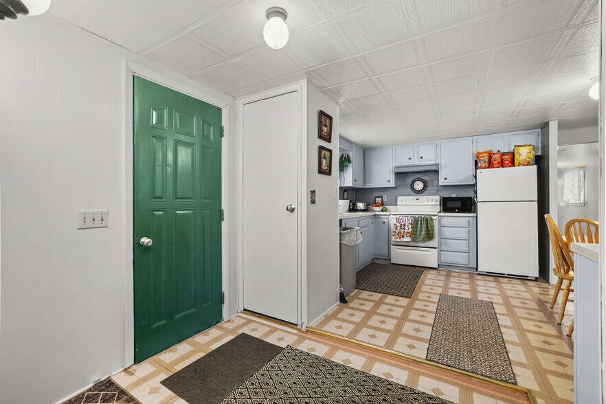 More Photos Of 2701 Highway 5 NW, Mohall General Retail For Sale