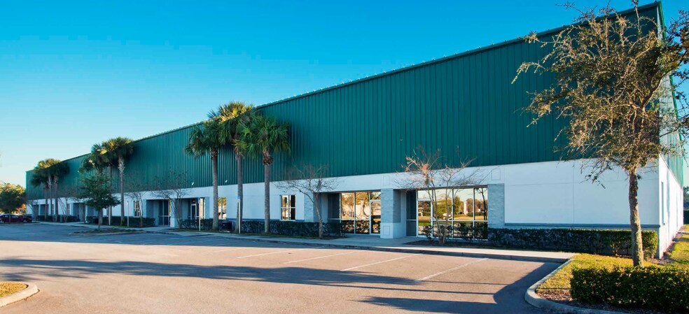 More Photos Of 1750-1764 Business Center Ln, Kissimmee Distribution For Lease