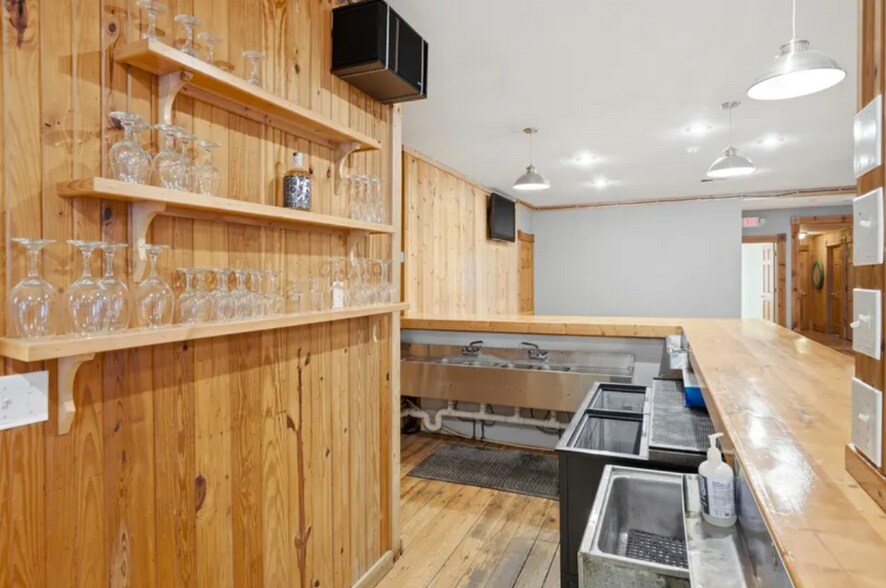 More Photos Of 40 2nd st, Hartsburg Restaurant For Sale
