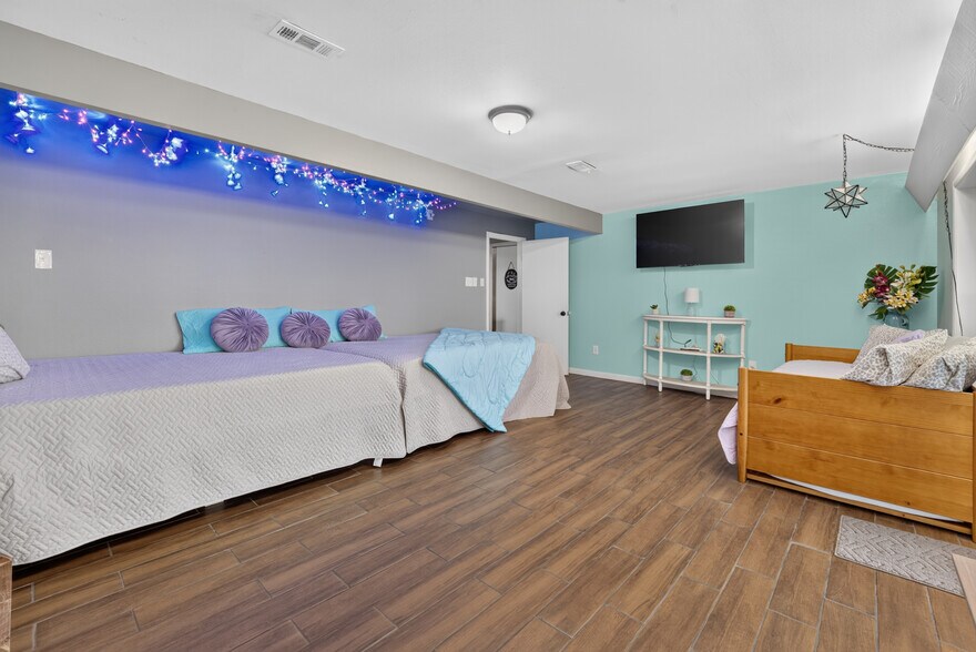 More Photos Of 112 Honolulu Ct, Hot Springs Specialty For Sale