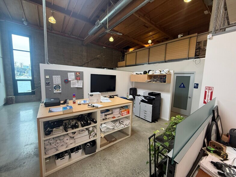 More Photos Of 610 E Franklin Ave, El Segundo Loft Creative Space For Lease