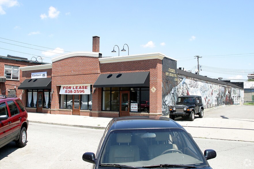 More Photos Of 6263-6267 Carrollton Ave, Indianapolis Storefront For Lease