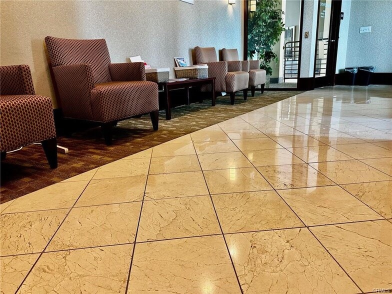 More Photos Of 2580 Sierra Sunrise Ter, Chico Office For Lease