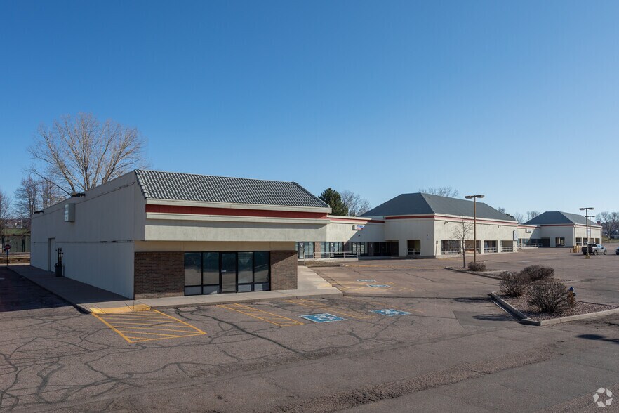 More Photos Of 3958 N Academy Blvd, Colorado Springs Freestanding For Lease