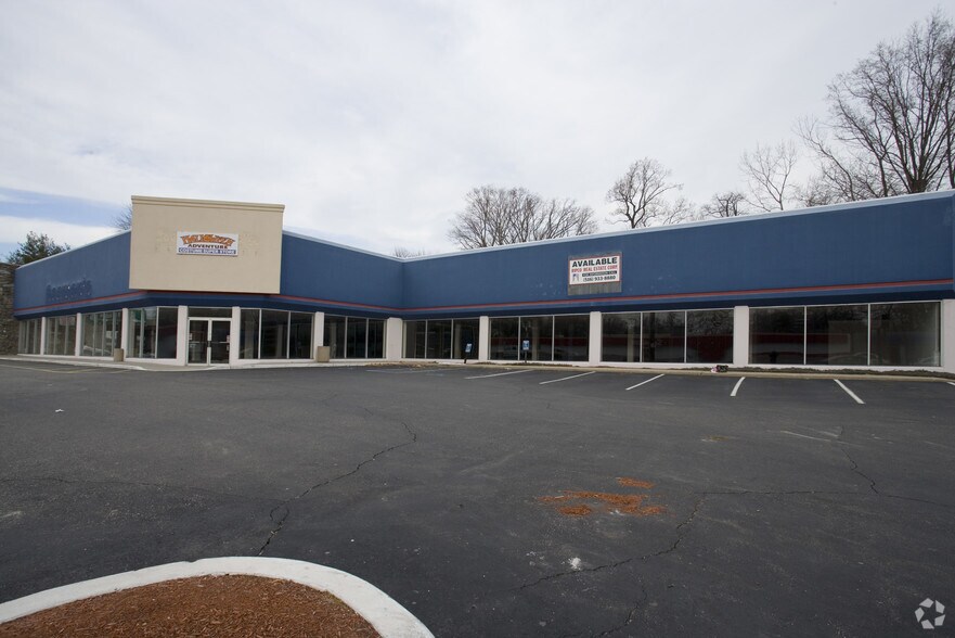 More Photos Of 55 E Route 4, Paramus Freestanding For Lease