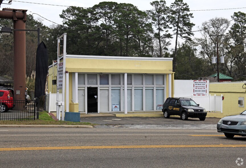 Primary Photo Of , Tallahassee General Retail For Sale