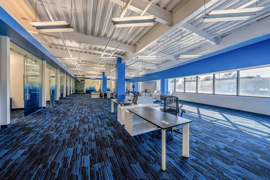 More Photos Of 2960 W Sahara Ave, Las Vegas Office For Lease